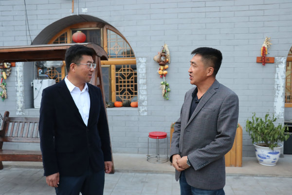 脫貧攻堅(jiān)·代表?yè)?dān)當(dāng)丨投身脫貧攻堅(jiān)一線(xiàn) 看陜西省人大代表如何詮釋責(zé)任與擔(dān)當(dāng)